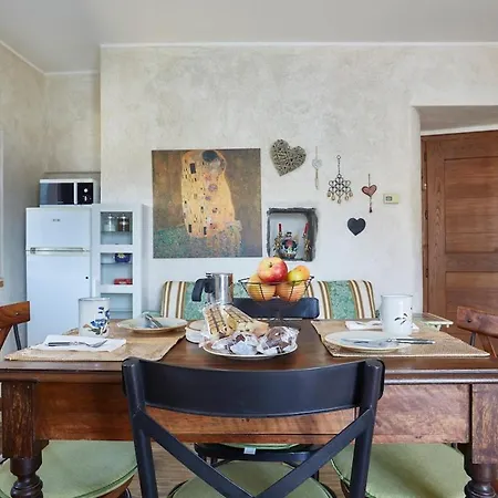 Casa Romantica -terrace 40sqm, Wonderful View Apartmán